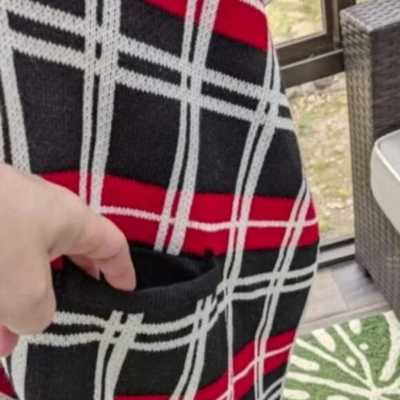 Wrap‎ plaid shawl blanket red/black New - Picture 4 of 4